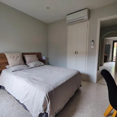 Coquet Avec Patio Privatif-stationnement Gratuit A Proximite *