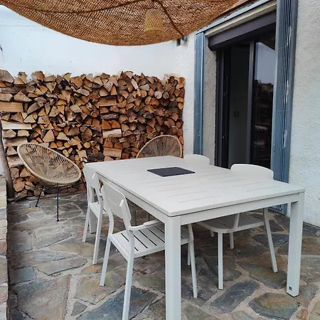 Apartament Coquet Avec Patio Privatif-stationnement Gratuit A Proximite